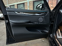 Bmw x5 xdrive50i high executive 4.4 v8 449pk 2015, j-245-hd - afbeelding 27 van  47