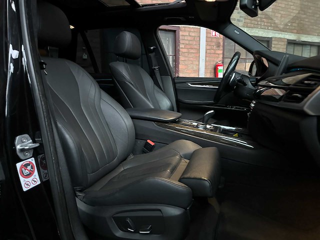 Bmw x5 xdrive50i high executive 4.4 v8 449pk 2015, j-245-hd - afbeelding 41 van  47