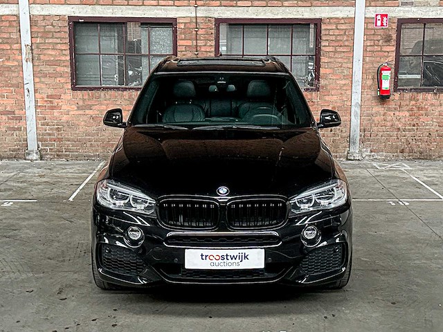Bmw x5 xdrive50i high executive 4.4 v8 449pk 2015, j-245-hd - afbeelding 43 van  47