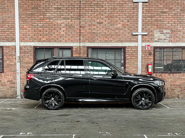 Bmw x5 xdrive50i high executive 4.4 v8 449pk 2015, j-245-hd - afbeelding 47 van  47