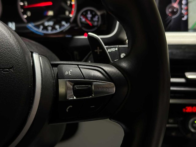 Bmw x5m 4.4 v8 m-sport f85 576hp 2015, jpv-47-k - afbeelding 18 van  49
