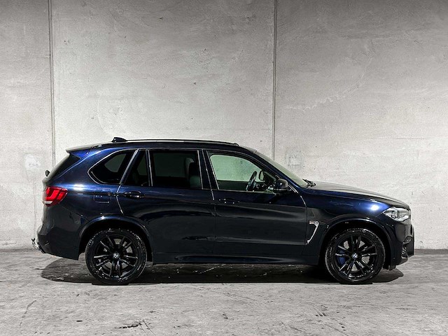 Bmw x5m 4.4 v8 m-sport f85 576hp 2015, jpv-47-k - afbeelding 49 van  49