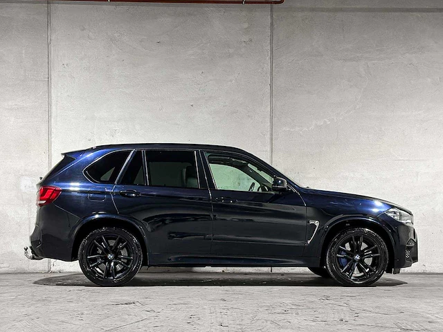 Bmw x5m 4.4 v8 m-sport f85 576hp 2015, jpv-47-k - afbeelding 11 van  50