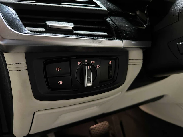 Bmw x5m 4.4 v8 m-sport f85 576hp 2015, jpv-47-k - afbeelding 23 van  50