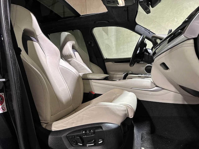 Bmw x5m 4.4 v8 m-sport f85 576hp 2015, jpv-47-k - afbeelding 47 van  50