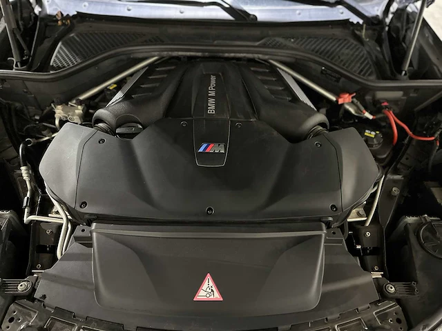 Bmw x5m 4.4 v8 m-sport f85 576hp 2015, jpv-47-k - afbeelding 41 van  50