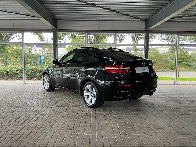 Bmw x6 m e71 | 4.4 v8 biturbo | 555 pk | 2013 | adaptive drive | head up display | comfort access | soft close | top view | btw auto - afbeelding 34 van  45