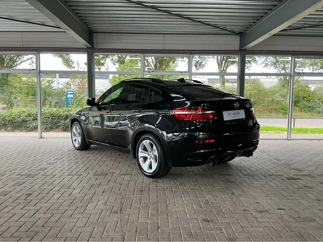 Bmw x6 m e71 | 4.4 v8 biturbo | 555 pk | 2013 | adaptive drive | head up display | comfort access | soft close | top view | btw auto - afbeelding 34 van  42