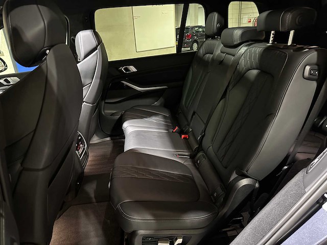 Bmw x7 m50i 4.4 v8 high executive m-sport 530pk 2021 g07, p-038-dk - afbeelding 47 van  60