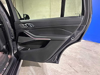 Bmw x7 m50i 4.4 v8 high executive m-sport 530pk 2021 g07, p-038-dk - afbeelding 51 van  60