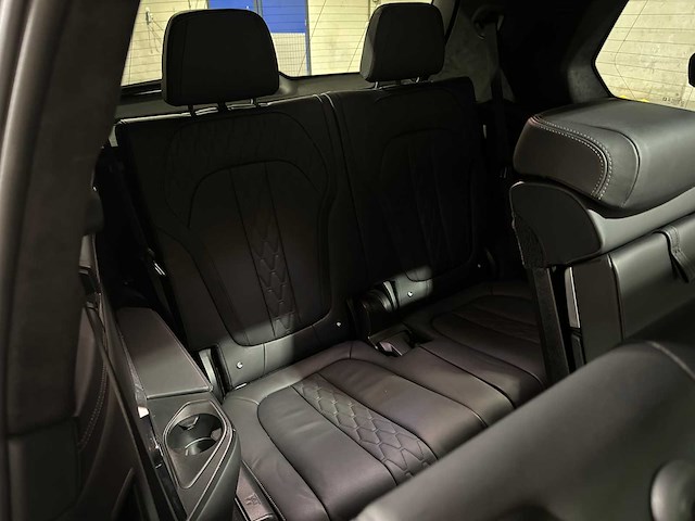Bmw x7 m50i 4.4 v8 high executive m-sport 530pk 2021 g07, p-038-dk - afbeelding 59 van  60