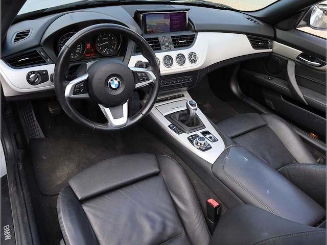 Bmw z4 roadster sdrive18i executive 2014 1ste eigenaar origineel nl, 1-tls-59 - afbeelding 4 van  23