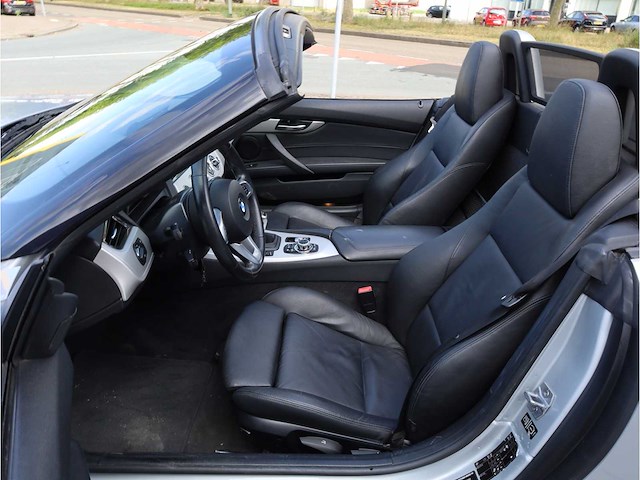 Bmw z4 roadster sdrive18i executive 2014 1ste eigenaar origineel nl, 1-tls-59 - afbeelding 17 van  45