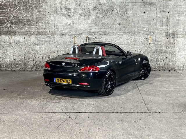 Bmw z4 roadster sdrive23i executive hardtop 204pk 2010, n-126-bz -handgeschakeld- - afbeelding 3 van  48