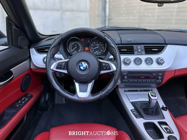 Bmw z4 roadster sdrive23i executive hardtop 204pk 2010, n-126-bz -handgeschakeld- - afbeelding 11 van  50
