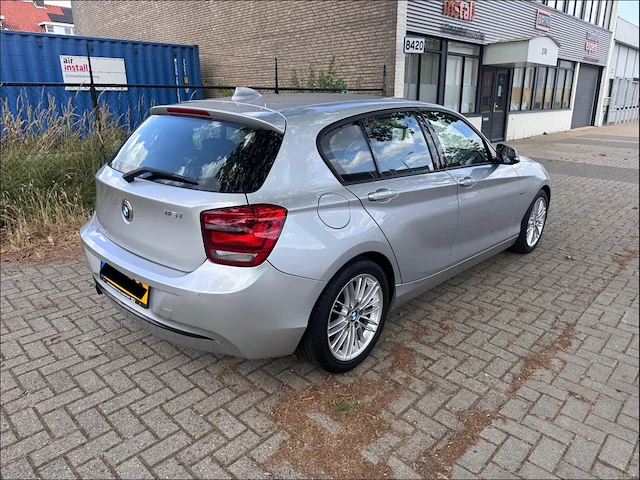 Bmw - afbeelding 9 van  15