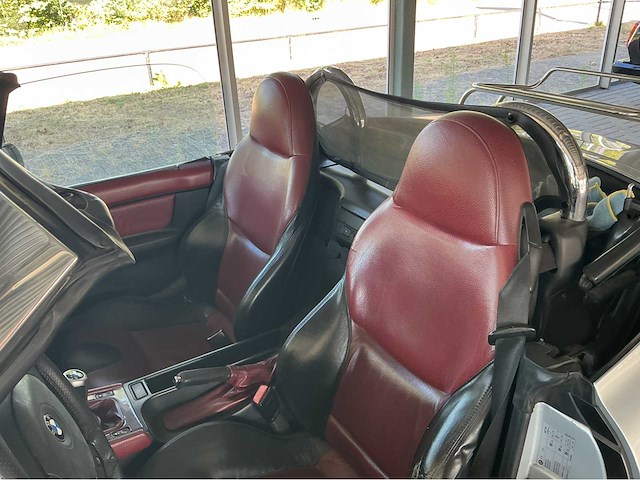 Bmw/z3 cabriolet /m sport stoelen uitvoering / 1.8/ 114 pk marge auto - afbeelding 16 van  28