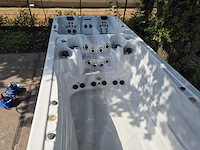 Bo spas zwemspa dubbele cabine 15 persoons jacuzzi en buitenspa - afbeelding 10 van  23
