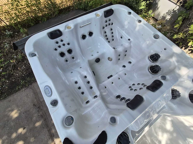 Bo spas zwemspa dubbele cabine 15 persoons jacuzzi en buitenspa - afbeelding 3 van  23