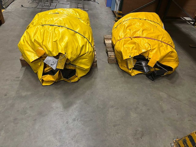 Boarding zwart/geel (2 delen) - afbeelding 4 van  12