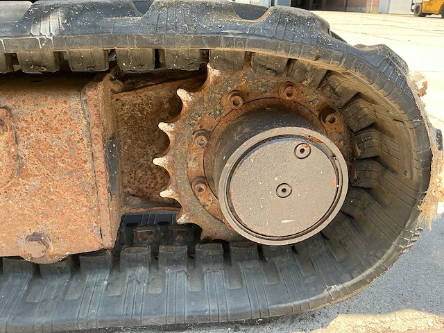 Bobcat - 2011 - e16 - minigraafmachine - afbeelding 6 van  25