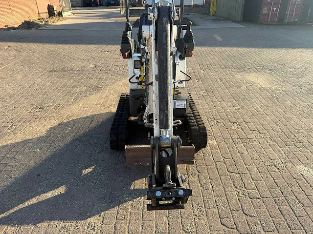Bobcat - 2016 - e10 - minigraafmachine - afbeelding 11 van  15