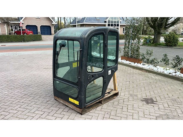 Bobcat - 321 / 322 / 323 / e14 / e16 - cabine - afbeelding 1 van  3
