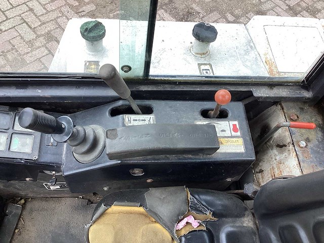 Bobcat 225 rupsgraafmachine - afbeelding 4 van  21