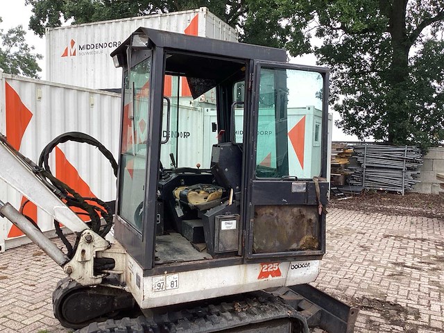 Bobcat 225 rupsgraafmachine - afbeelding 19 van  21