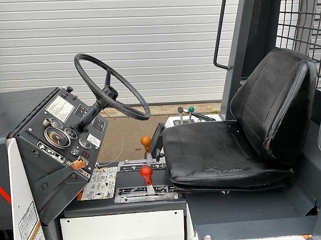 Bobcat 3023 4x4 tractor - afbeelding 10 van  14