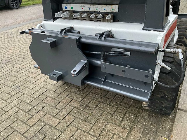 Bobcat 3023 4x4 tractor - afbeelding 13 van  14