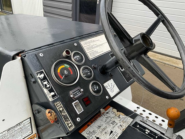 Bobcat 3023 4x4 tractor - afbeelding 11 van  14