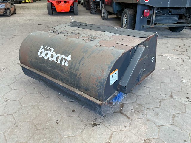Bobcat melroe sweeper54 borstelmachine - afbeelding 2 van  6