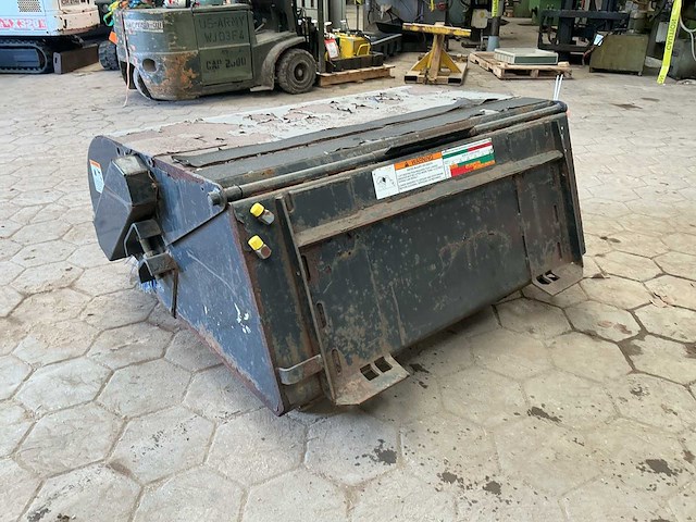 Bobcat melroe sweeper54 borstelmachine - afbeelding 4 van  6