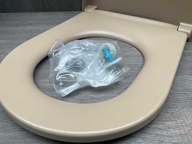 Bocchi toiletzitting - afbeelding 1 van  3