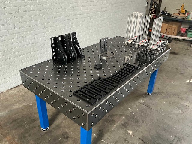 Bode - l2010 - welding table - 2026 - afbeelding 4 van  10