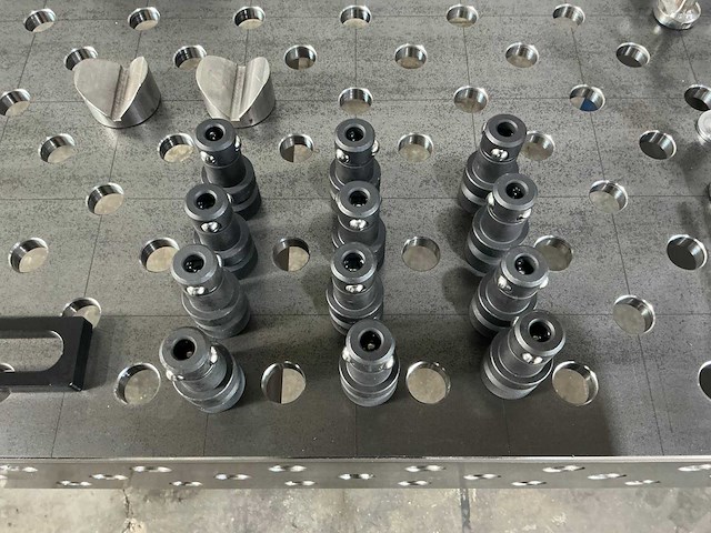 Bode - l2010 - welding table - 2026 - afbeelding 10 van  10