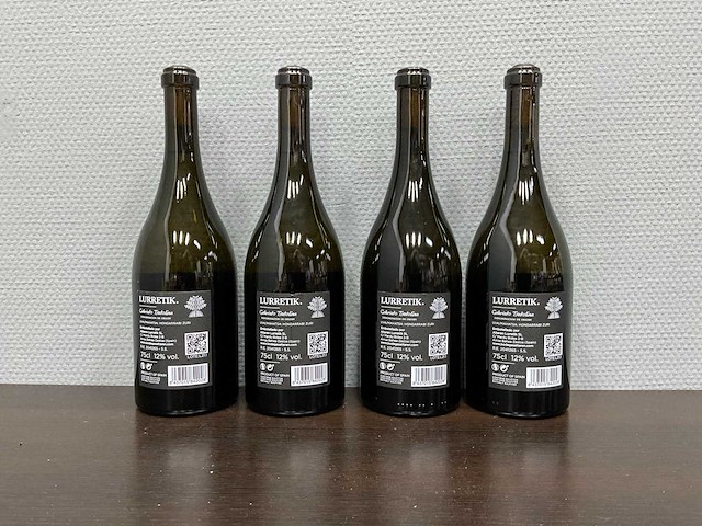 Bodegas aitaren lurretik txakolina 2021 (4x) - afbeelding 2 van  3