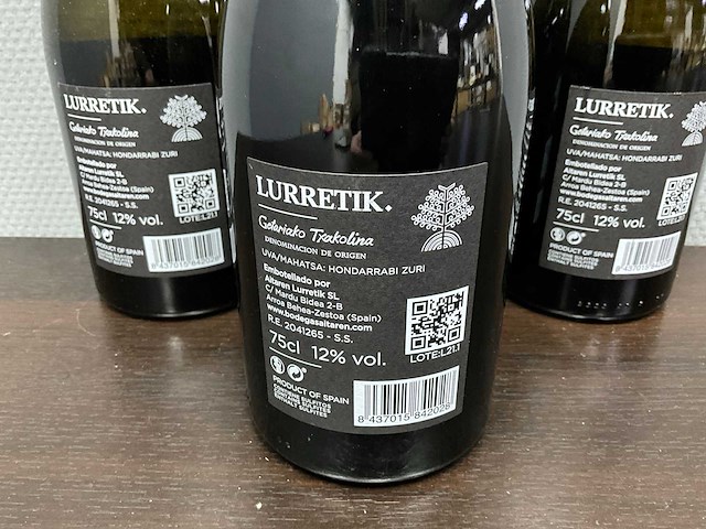 Bodegas aitaren lurretik txakolina 2021 (4x) - afbeelding 3 van  3