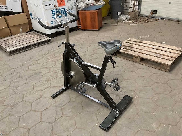Body bike future 973679 spinningbike - afbeelding 3 van  7