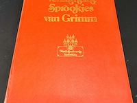 Boek de verzamelde sprookjes van grimm - afbeelding 1 van  5