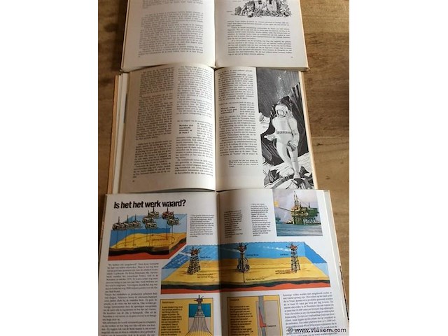 Boek : divers 3stuks oa de maan - afbeelding 2 van  2