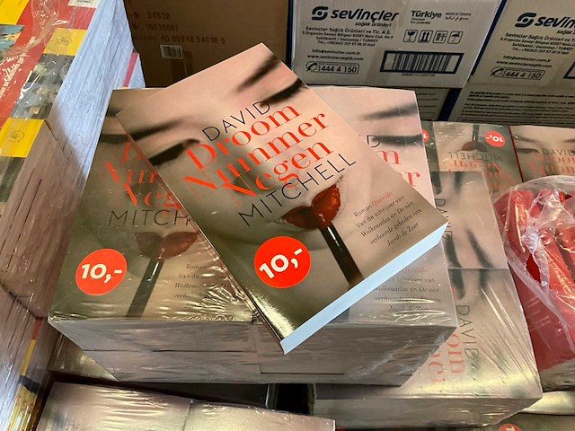 Boek “droom nummer negen” (30x) - afbeelding 1 van  2