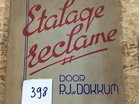 Boek "etalage reclame" j' 30-40.