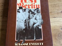Boek : lost berlin - afbeelding 1 van  6