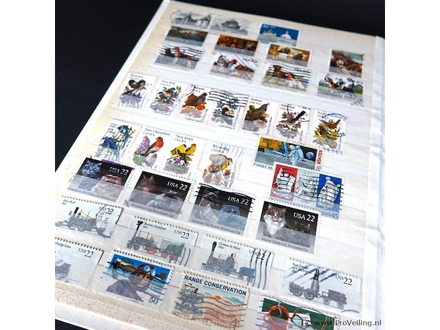 Boek met postzegels - afbeelding 3 van  5