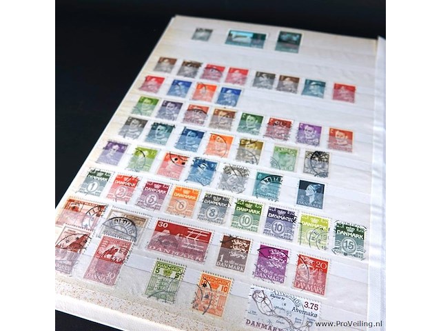 Boek met postzegels - afbeelding 5 van  5