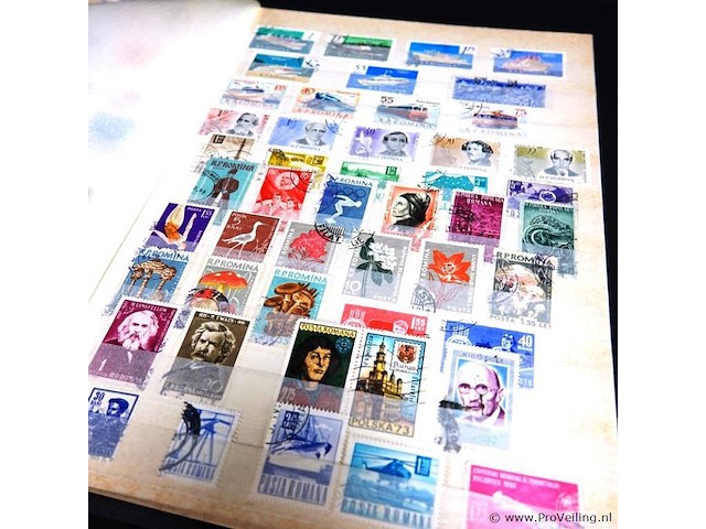 Boek met postzegels - afbeelding 3 van  5