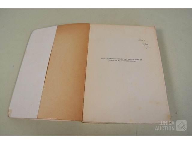 Boek over religie - afbeelding 6 van  12