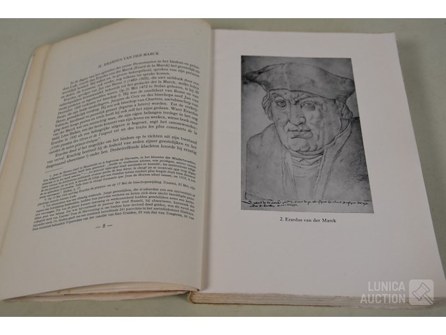 Boek over religie - afbeelding 9 van  12